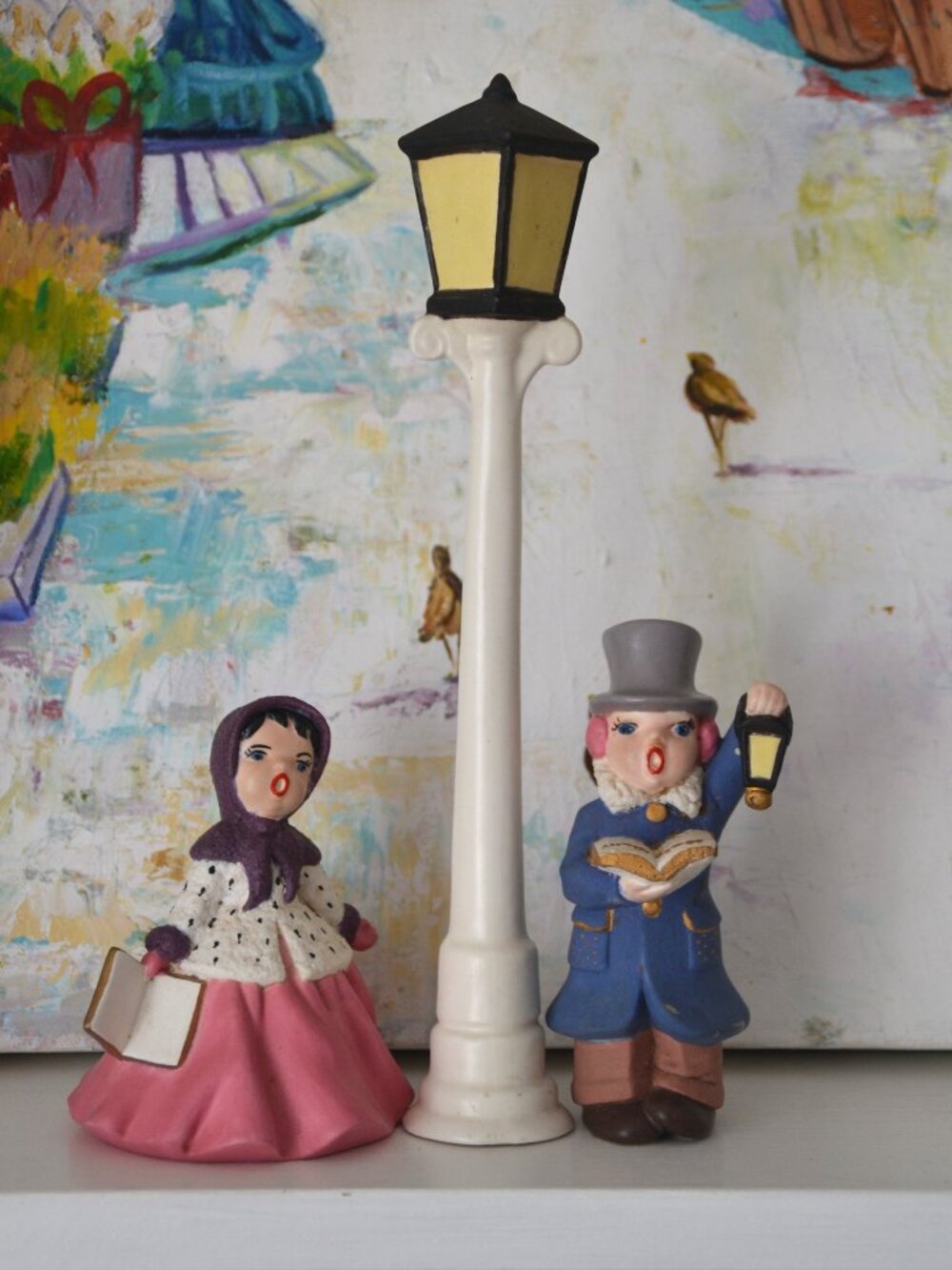 Vintage 3 pieces Holland Mold Ceramic Christmas Carolers Light Pole